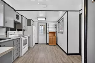 705 E Bird St, Jackson, MI 49203 - Photo 28