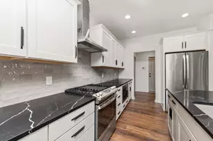 4228 Corvo, Kalamazoo, MI 49006 - Photo 6