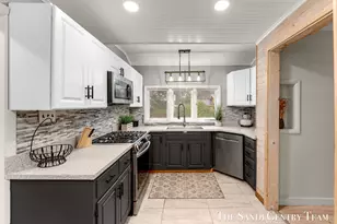1111 2nd St, Pentwater, MI 49449 - Photo 20