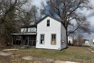 115 E 4th St, Evart, MI 49631 - Photo 26