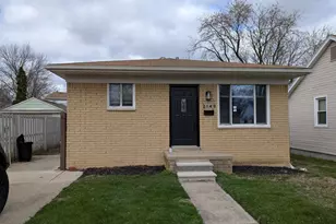 2140 Olive Ave, Lincoln Park, MI 48146 - Photo 2