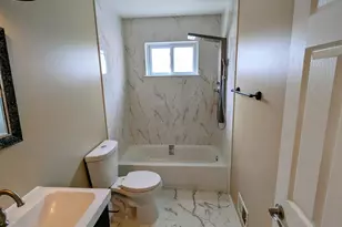 2140 Olive Ave, Lincoln Park, MI 48146 - Photo 14