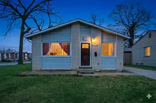 170 Beyne St, Mount Clemens, MI 48043 - Photo 1