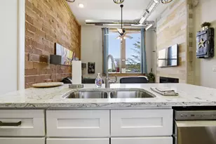 460 Broadway St, South Haven, MI 49090 - Photo 12