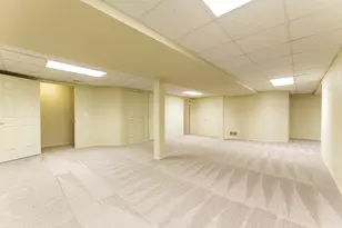 1329 Stewart Dr, Ypsilanti, MI 48198 - Photo 36