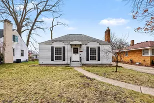 1415 Randolph Ave, Muskegon, MI 49441 - Photo 2