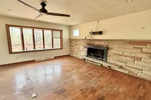 1565 N Teakwood Dr, Stevensville, MI 49127 - Photo 4