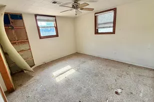 1565 N Teakwood Dr, Stevensville, MI 49127 - Photo 16