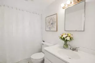 8137 Fremont St, Westland, MI 48185 - Photo 12