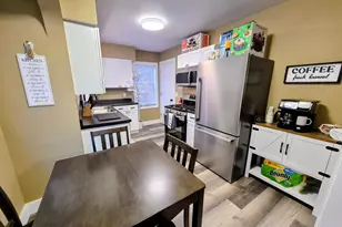 134 W Alcott St, Kalamazoo, MI 49001 - Photo 4