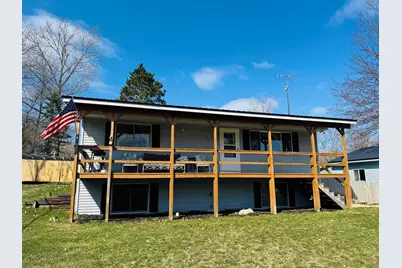 305 Monroe Avenue, Big Rapids, MI 49307 - Photo 2