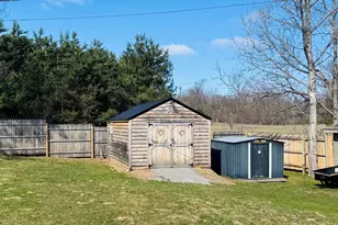 305 Monroe Ave, Big Rapids, MI 49307 - Photo 30