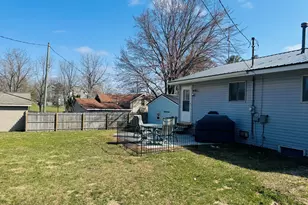 305 Monroe Ave, Big Rapids, MI 49307 - Photo 26