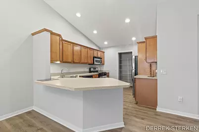 8955 N Clearwater Drive, Zeeland, MI 49464 - Photo 12