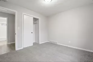 812 N Church St, Hastings, MI 49058 - Photo 10