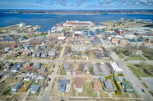 382 W Muskegon Ave, Muskegon, MI 49440 - Photo 86