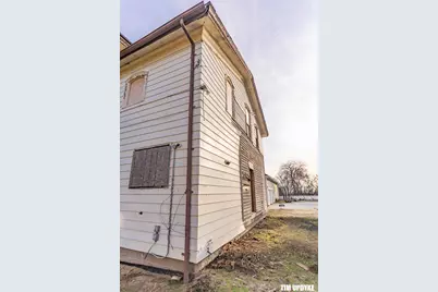 382 W Muskegon Avenue, Muskegon, MI 49440 - Photo 8