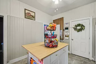 2091 Estes St, Muskegon, MI 49441 - Photo 10