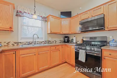 990 W Laketon Avenue, Muskegon, MI 49441 - Photo 6