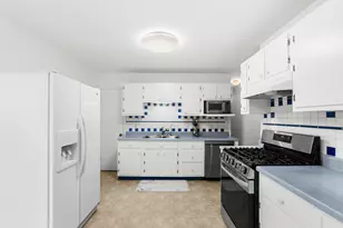 9403 Organdy St, Portage, MI 49002 - Photo 12