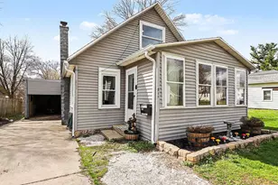 811 9th St, Three Rivers, MI 49093 - Photo 2