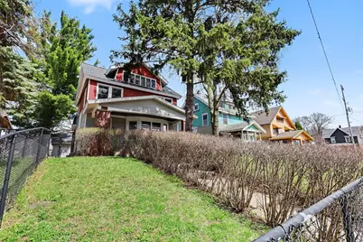 747 Prince Street SE, Grand Rapids, MI 49507 - Photo 1