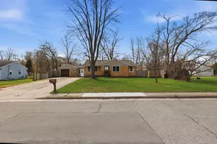 216 55th St SW, Grand Rapids, MI 49548 - Photo 2