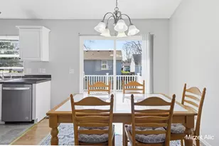 300 Regent St SE, Grand Rapids, MI 49548 - Photo 12