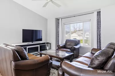 300 Regent Street SE, Grand Rapids, MI 49548 - Photo 6