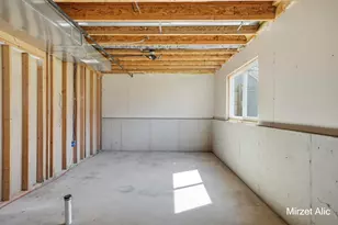 300 Regent St SE, Grand Rapids, MI 49548 - Photo 26