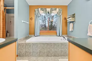 12091 Pembrooke Cir, South Lyon, MI 48178 - Photo 30