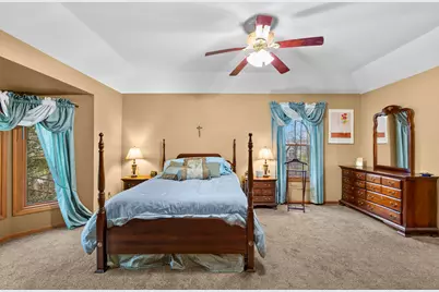 12091 Pembrooke Circle, South Lyon, MI 48178 - Photo 32