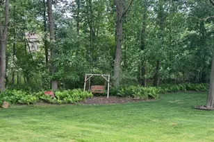 12091 Pembrooke Cir, South Lyon, MI 48178 - Photo 4