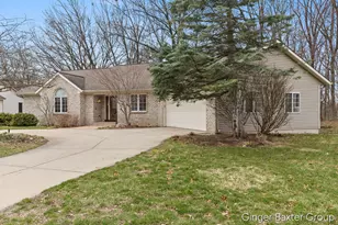 3841 Summit View Dr NE, Grand Rapids, MI 49525 - Photo 2