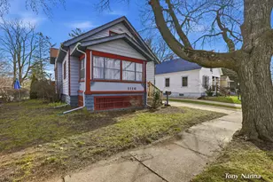 1116 Slayton Ave, Grand Haven, MI 49417 - Photo 4