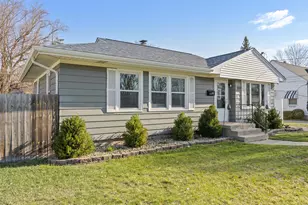 931 Ariebill St SW, Wyoming, MI 49509 - Photo 2