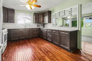 48758 Sully Dr, Belleville, MI 48111 - Photo 6