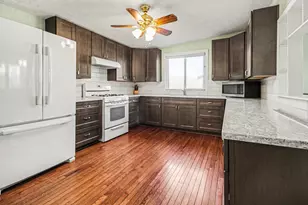 48758 Sully Dr, Belleville, MI 48111 - Photo 4