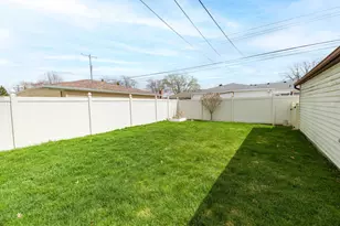 3305 Bridge St, Trenton, MI 48183 - Photo 36