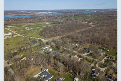9137 Rucker Road, Grosse Ile, MI 48138 - Photo 38