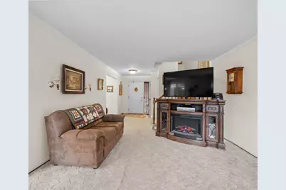 42282 E Edward Drive #258, Clinton Twp, MI 48038 - Photo 4