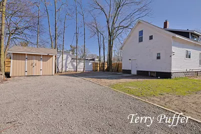 1759 Pine Street, Muskegon, MI 49442 - Photo 16