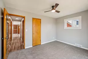 682 Budlong St, Adrian, MI 49221 - Photo 20