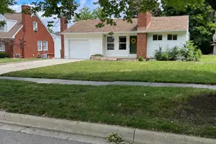 682 Budlong St, Adrian, MI 49221 - Photo 2