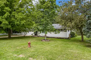 409 E Broadway Ave, Scottville, MI 49454 - Photo 2