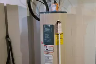 409 E Broadway Ave, Scottville, MI 49454 - Photo 22