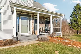 9109 Pine Hill Ct, Saline, MI 48176 - Photo 4