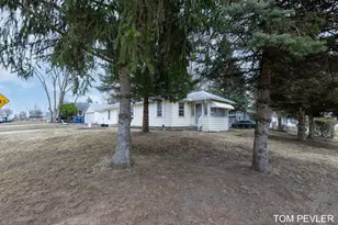 2208 Dawson Ave NE, Grand Rapids, MI 49505 - Photo 40