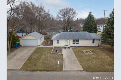 2208 Dawson Avenue NE, Grand Rapids, MI 49505 - Photo 48