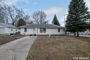 2208 Dawson Ave NE, Grand Rapids, MI 49505 - Photo 42